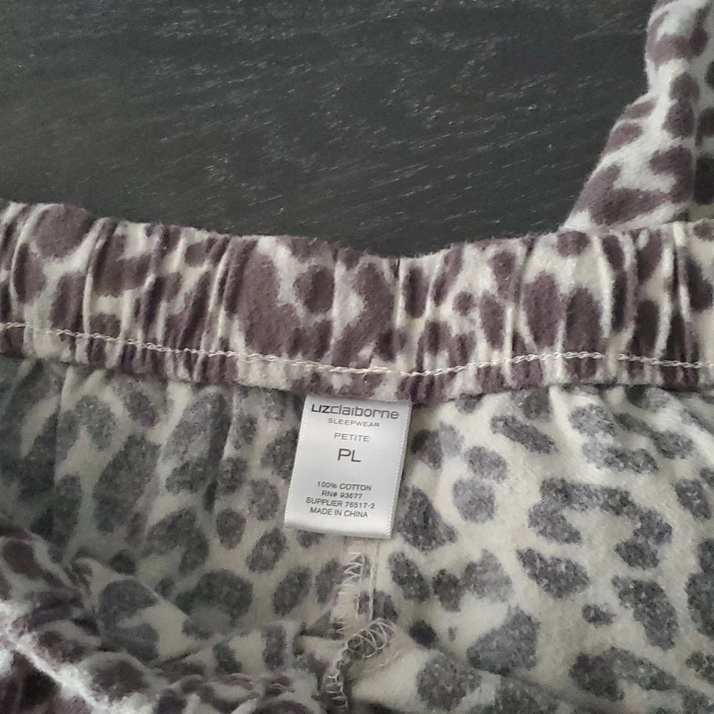 Liz Claiborne Taupe leopard flannel PJ/lounge pants. - Picture 3 of 3